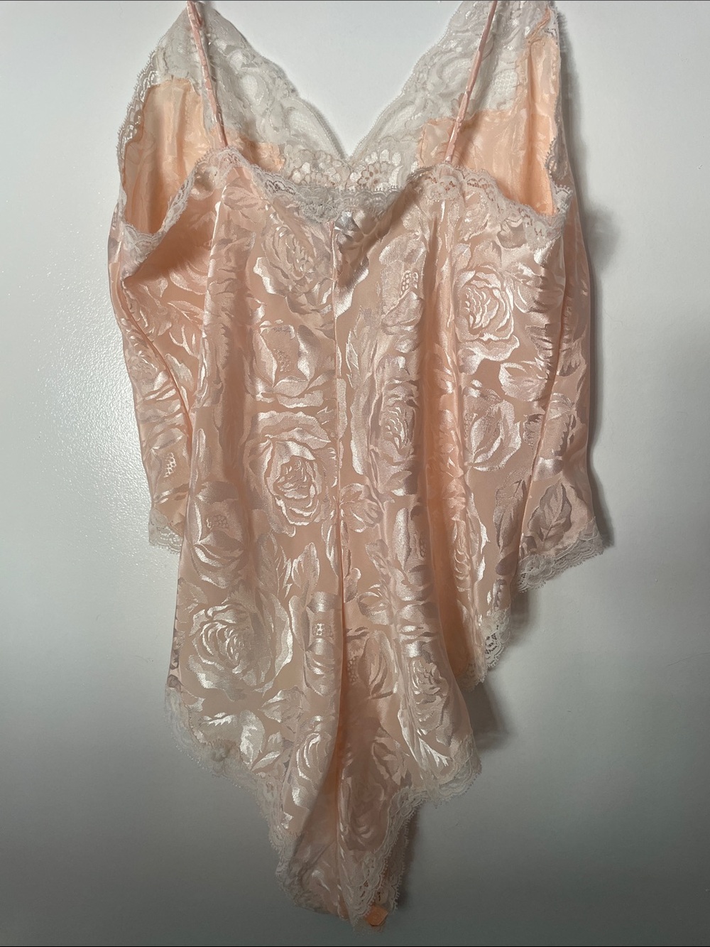 Vintage Christian Dior Peach and White Lace Chemise - Picture 4 of 5